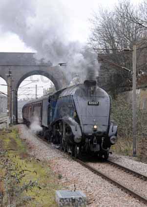 Purchase photo of 60007 SIR NIGEL GRESLEY at London - New Southgate